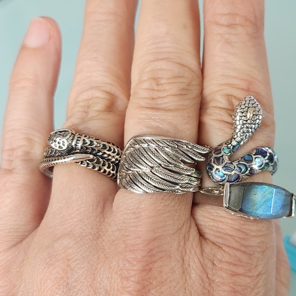 JAI John Hardy Sterling Silver Angel Wing Ring, size 7, preloved - Picture 7 of 7
